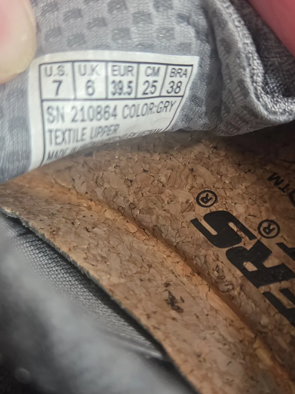 Skechers Men’s Grey Fabric Slip-On Loafers with Cork Accents Size 7 Shoes